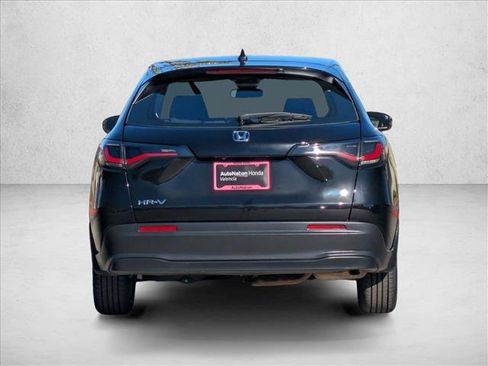 Used 2023 Honda HR-V LX image 6