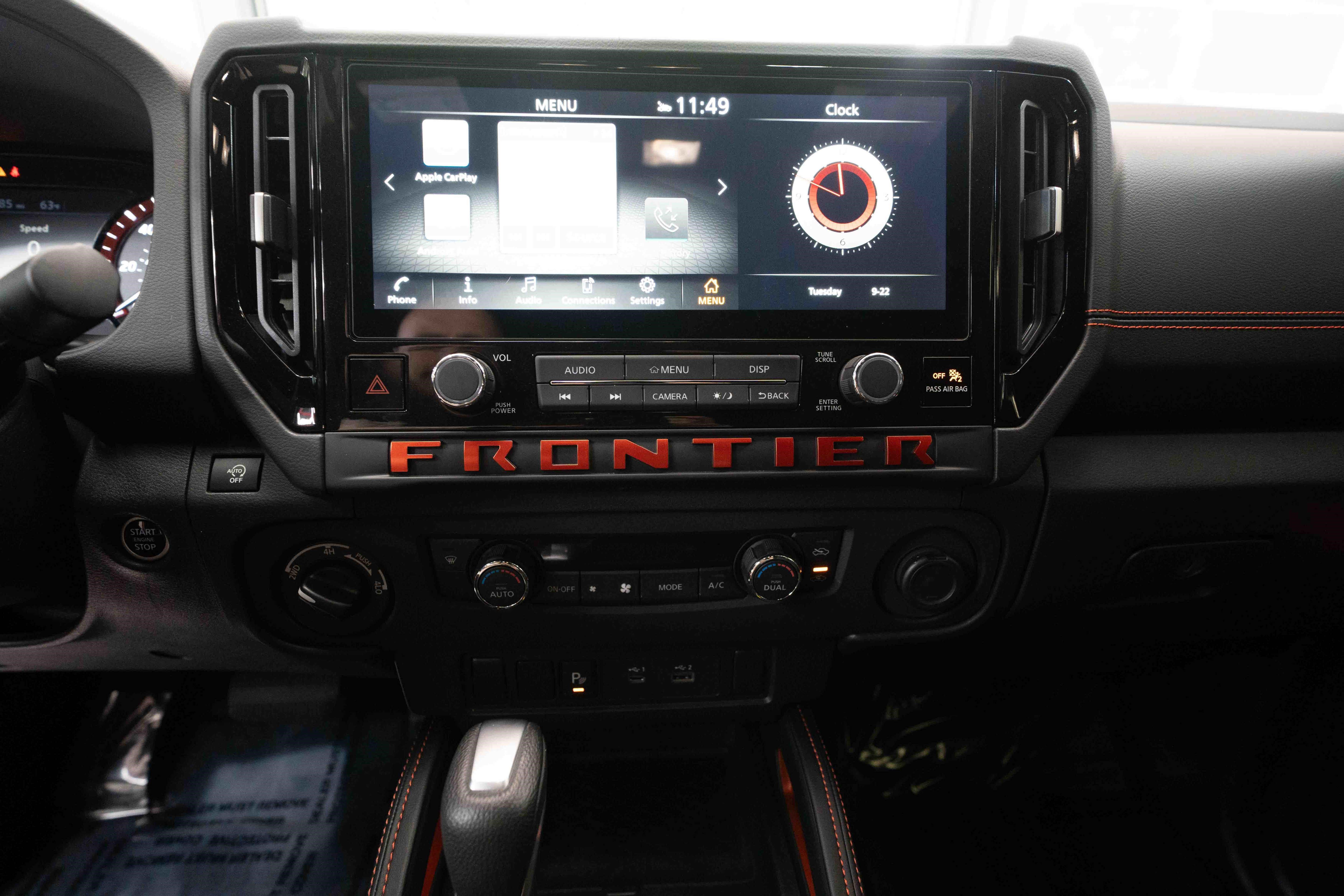 Used 2025 Nissan Frontier PRO-4X w/ Interior Protection Package AWD/4WD image 17