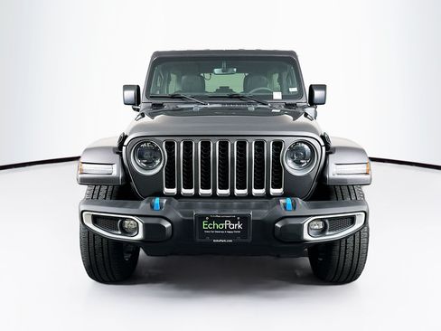 Used 2023 Jeep Wrangler Unlimited Sahara w/ Cold Weather Group AWD/4WD image 2