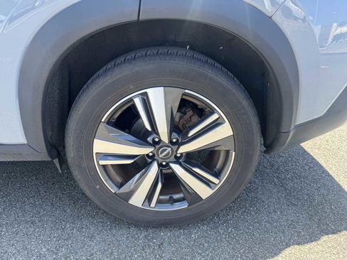 Used 2022 Nissan Rogue SL image 5