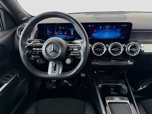 Used 2024 Mercedes-Benz GLB 35 AMG 4MATIC image 23