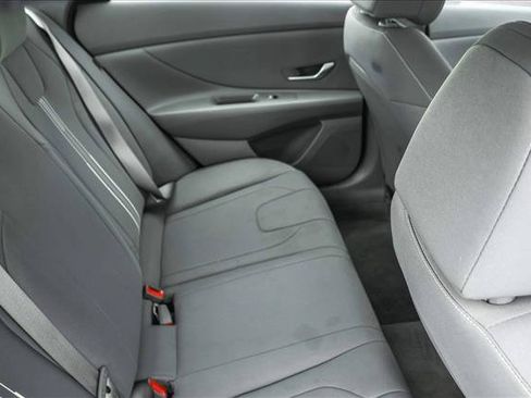 Used 2024 Hyundai Elantra SEL FWD image 24