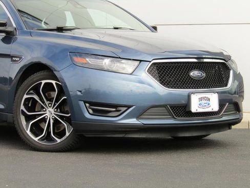 Certified 2019 Ford Taurus SHO w/ Driver Assist Package image 5