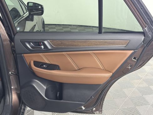 Used 2019 Subaru Outback 3.6R Touring w/ Protection Package #1 AWD/4WD image 12