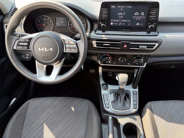 Used 2022 Kia Seltos LX AWD/4WD image 3