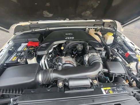 Used 2020 Jeep Gladiator Sport w/ Quick Order Package 24S image 16