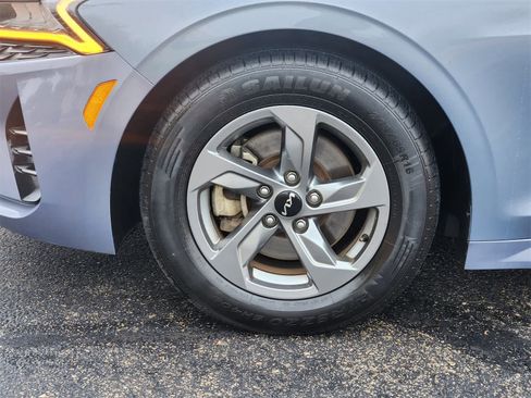 Used 2022 Kia K5 LXS image 9