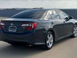 Used 2012 Toyota Camry SE image 2