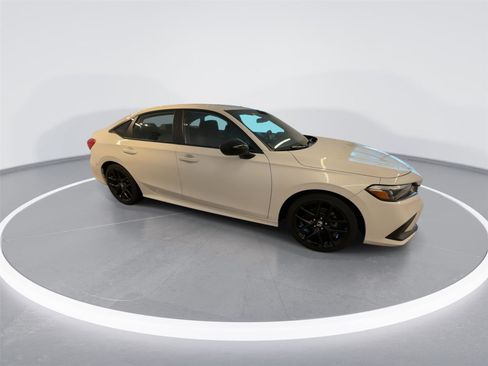 Used 2024 Honda Civic Sport image 9