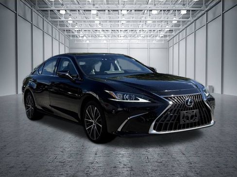 Used 2022 Lexus ES 350 w/ Premium Package FWD image 3