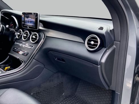 Certified 2019 Mercedes-Benz GLC 300 image 18