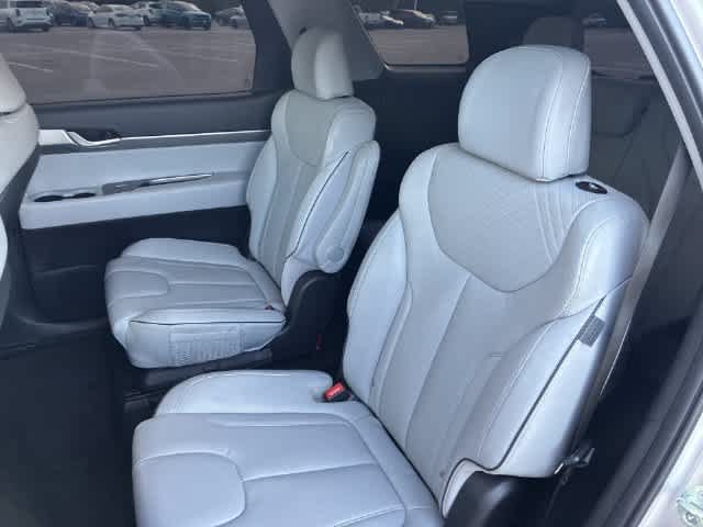 Used 2024 Hyundai Palisade SEL FWD image 19