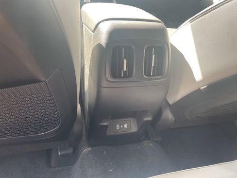 Certified 2025 Hyundai Santa Cruz Limited image 15