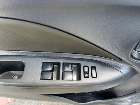Used 2012 Toyota Yaris Sedan FWD image 15