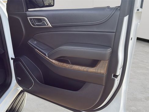 Used 2018 GMC Yukon Denali image 52