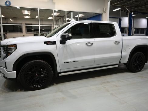 New 2026 GMC Sierra 1500 Denali image 10