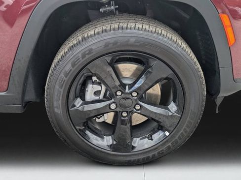 New 2025 Jeep Grand Cherokee L Laredo AWD/4WD image 9