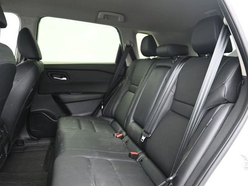 Used 2024 Nissan Rogue SL image 19