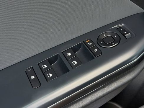 Used 2025 Kia K4 FWD image 22