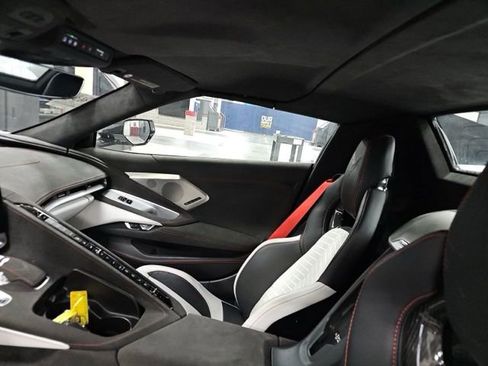 Used 2023 Chevrolet Corvette Stingray Premium Conv w/ Z51 Performance Package RWD image 15