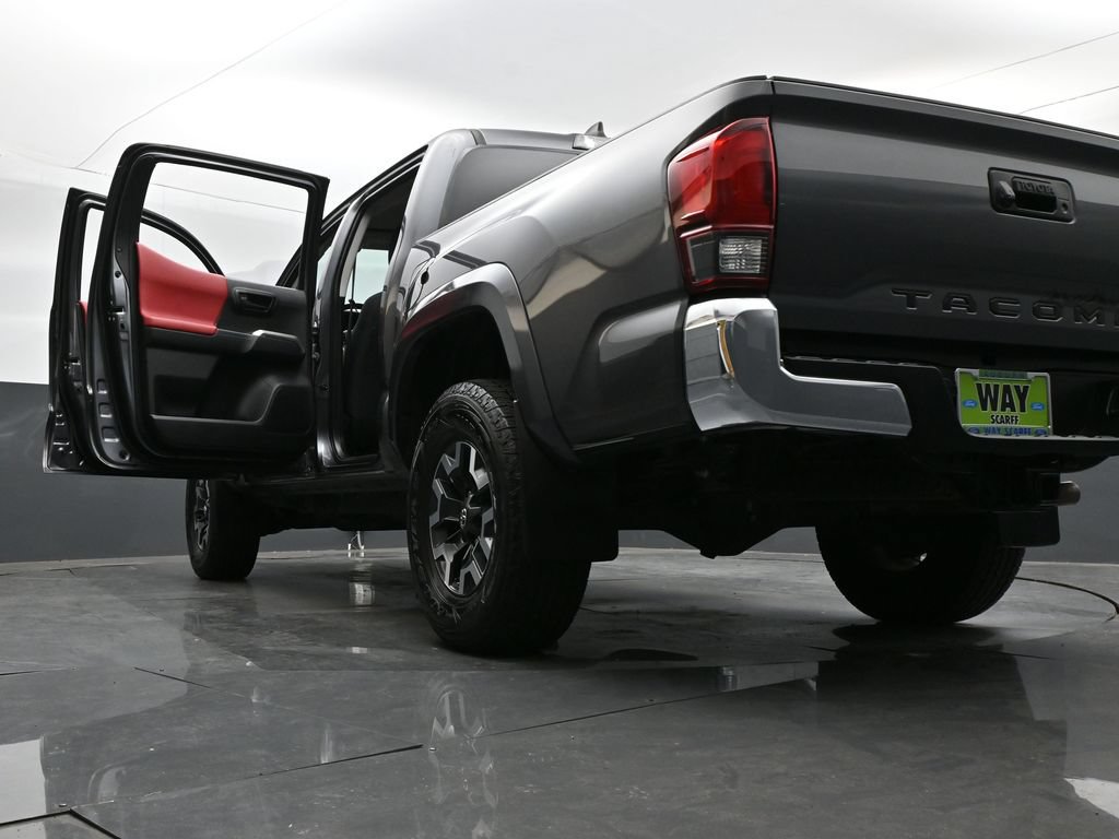 Used 2021 Toyota Tacoma SR5 RWD image 34