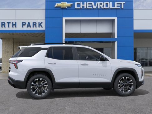 New 2026 Chevrolet Equinox RS w/ Convenience Package III FWD image 5