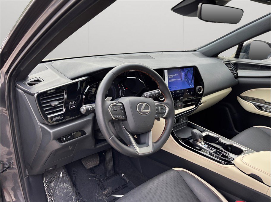 Used 2024 Lexus NX 350h AWD image 6