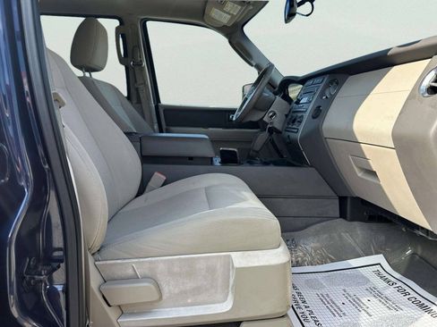Used 2014 Ford Expedition XLT RWD image 17