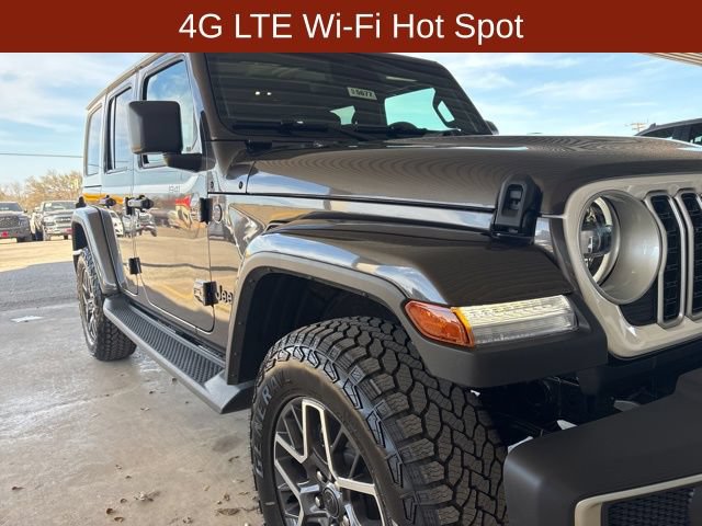 New 2026 Jeep Wrangler Unlimited Sahara w/ Whitecap Package AWD/4WD image 42