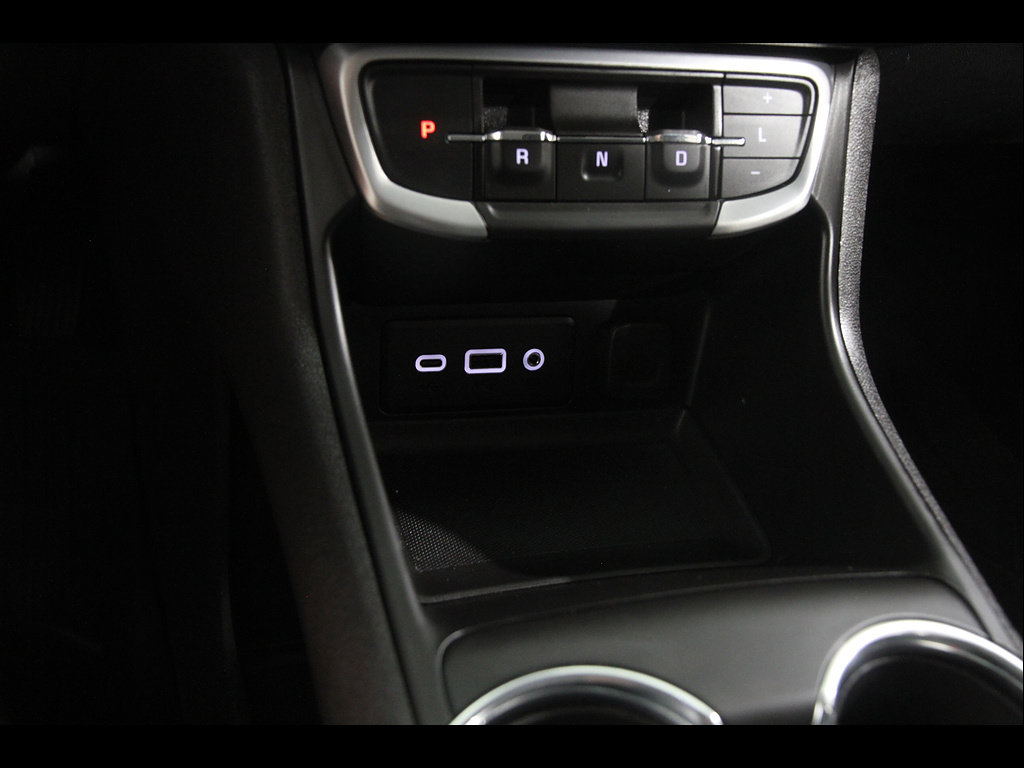 Used 2023 GMC Terrain SLE w/ Driver Convenience Package FWD image 14