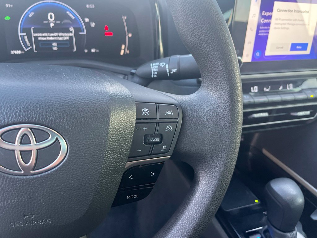 Used 2025 Toyota Camry LE FWD image 12
