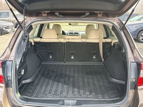 Used 2019 Subaru Outback 2.5i Limited w/ Popular Package #2 image 33