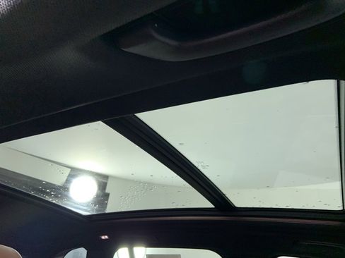 Used 2019 BMW X5 xDrive40i w/ Convenience Package image 17