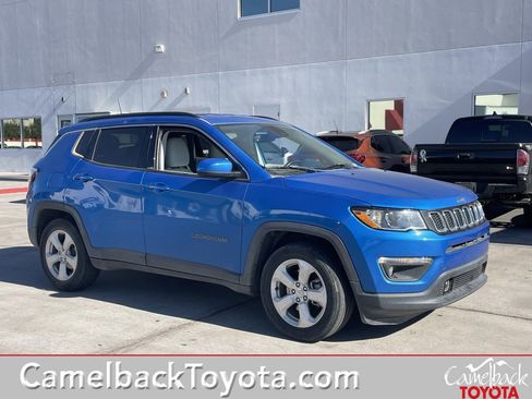 Used 2021 Jeep Compass Latitude w/ Driver Assistance Group image 1