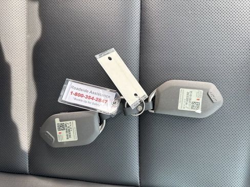 Used 2025 Kia Telluride S image 41