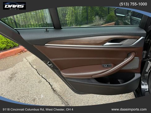 Used 2019 BMW 530i xDrive AWD/4WD image 29