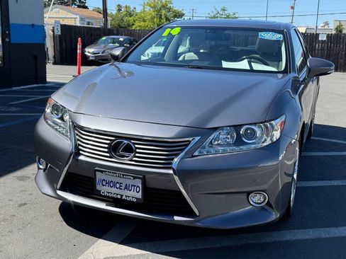 Used 2014 Lexus ES 350 w/ Luxury Package FWD image 23
