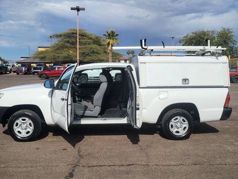 Used 2015 Toyota Tacoma 2WD Access Cab image 31