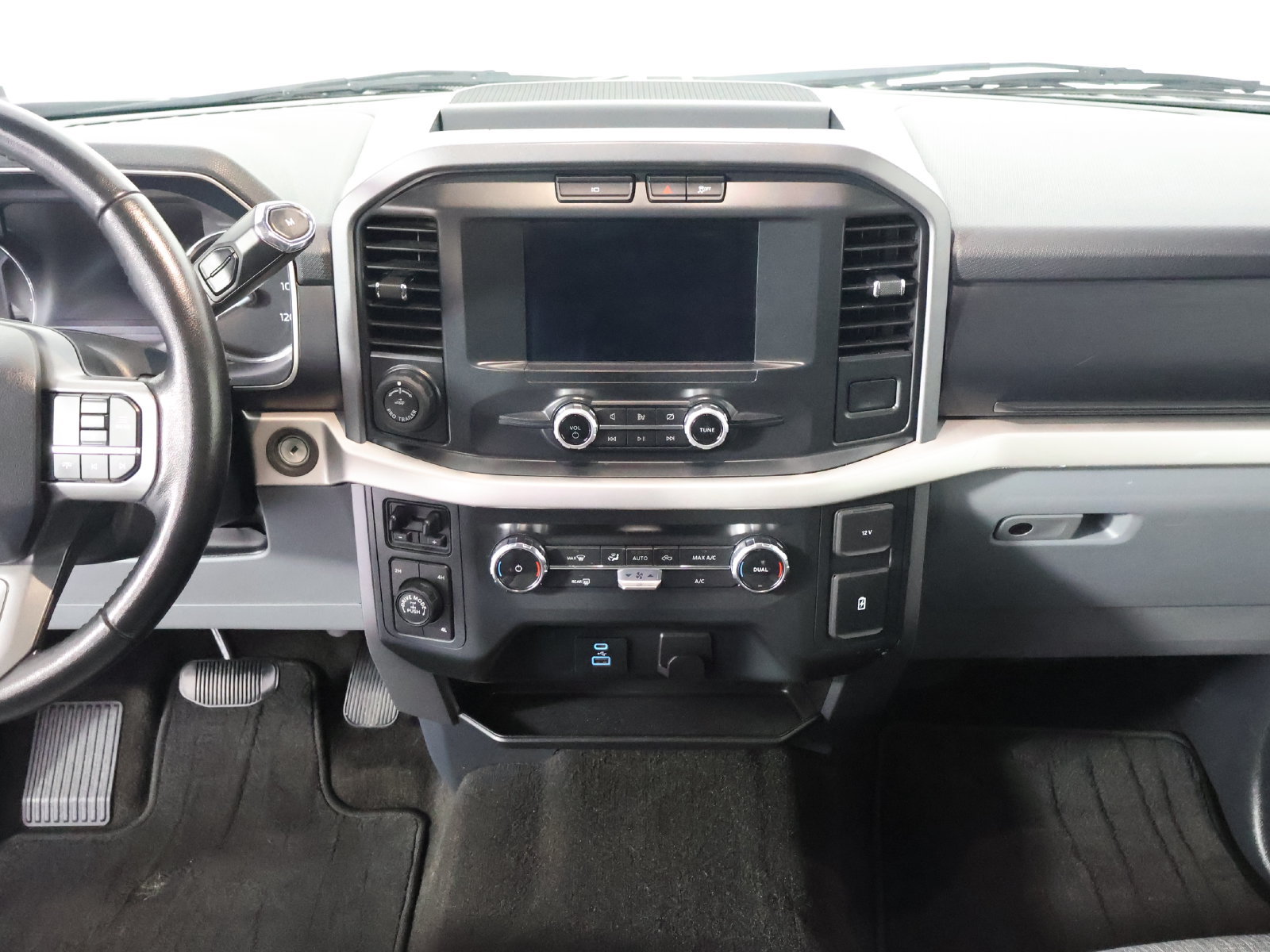 Used 2022 Ford F150 XLT w/ Equipment Group 301A Mid AWD/4WD image 27