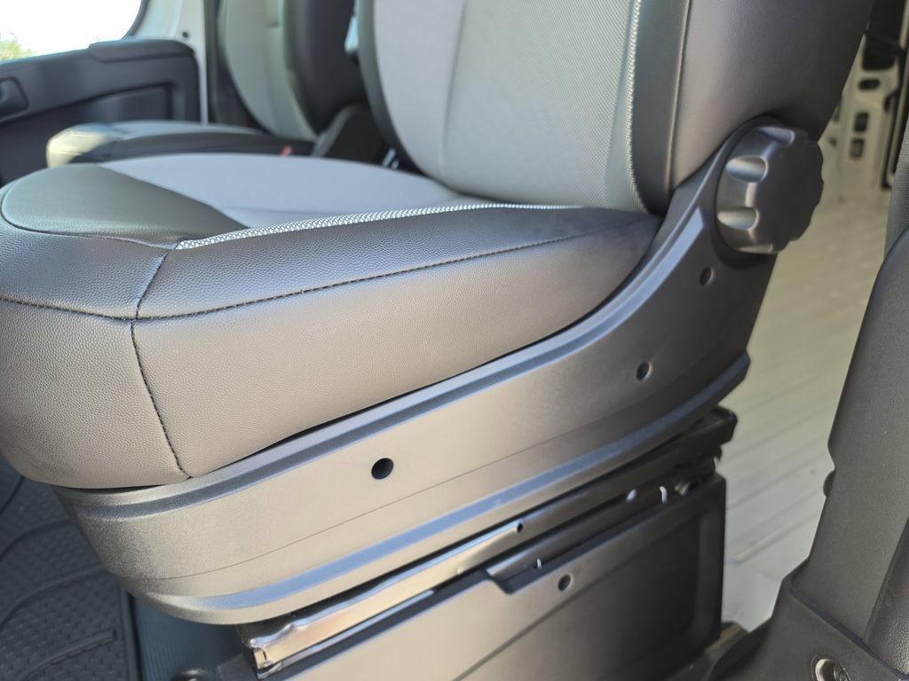 New 2026 RAM ProMaster 1500 w/ Premium Convenience Group FWD image 18