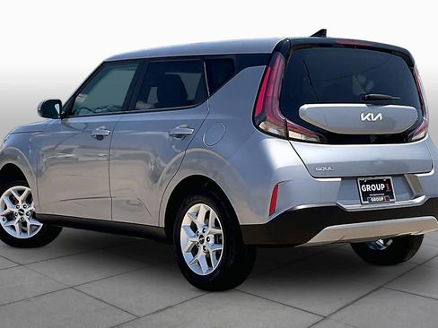 Used 2024 Kia Soul LX w/ Option Group 015 FWD image 7