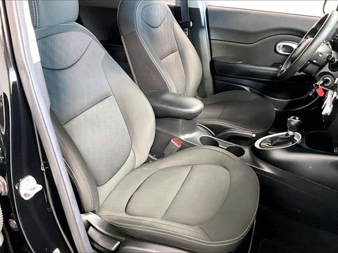 Used 2019 Kia Soul image 7