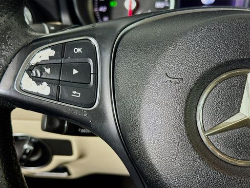 Used 2018 Mercedes-Benz GLA 250 image 13