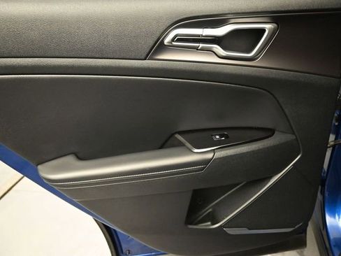 Used 2023 Kia Sportage EX image 23