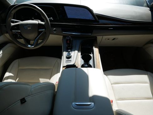 Certified 2024 Cadillac Escalade Sport Platinum AWD/4WD image 8