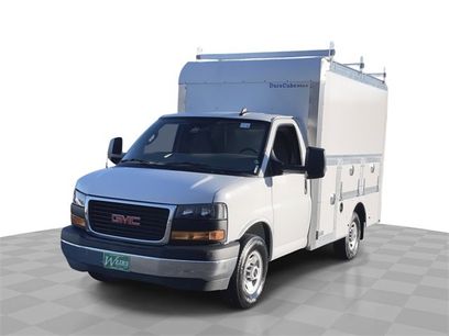 New 2025 GMC Savana 3500 w/ Power Convenience Package