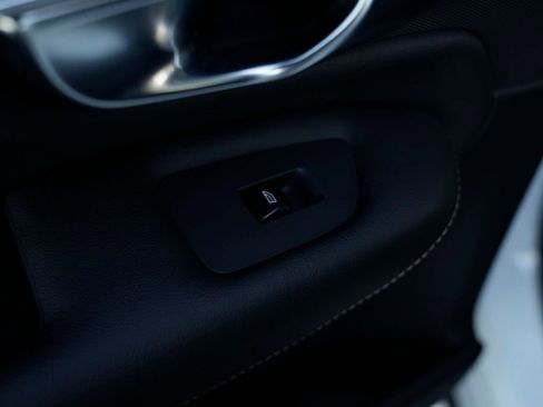 Used 2021 Volvo XC90 T8 Inscription w/ Advanced Package image 33