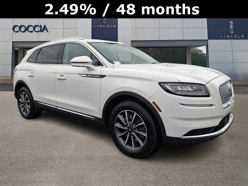 Certified 2022 Lincoln Nautilus AWD image 3