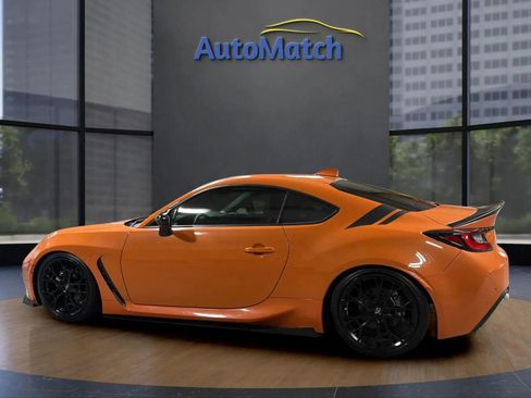 Used 2023 Toyota GR86 10th Anniversary SE RWD image 8