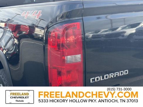 Used 2015 Chevrolet Colorado LT w/ Luxury Package image 12